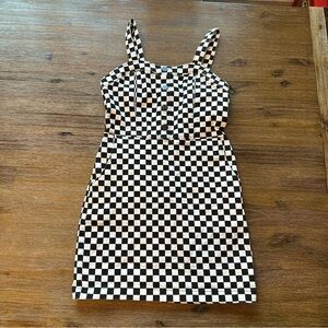 3/27$ Girls black & white checkered dress size L
